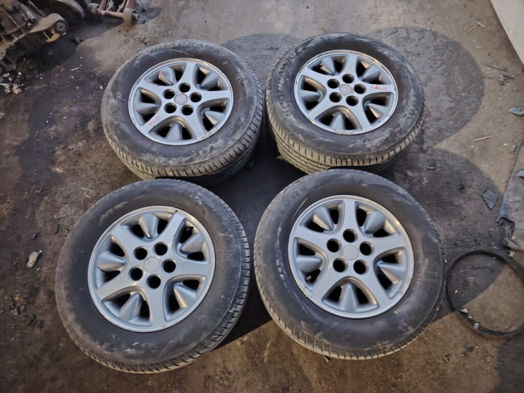 JUEGO LLANTAS 132364