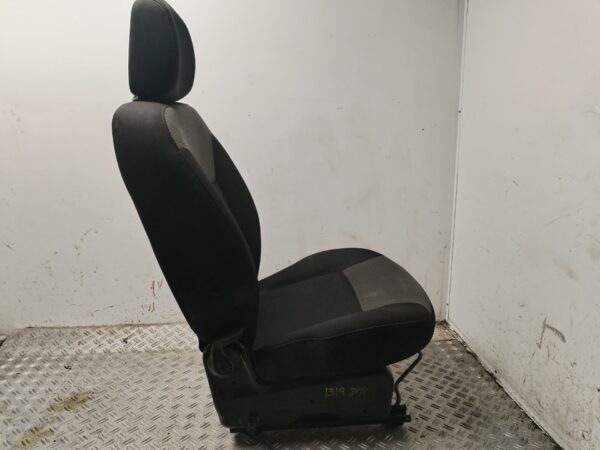 ASIENTO DELANTERO DERECHO 131229