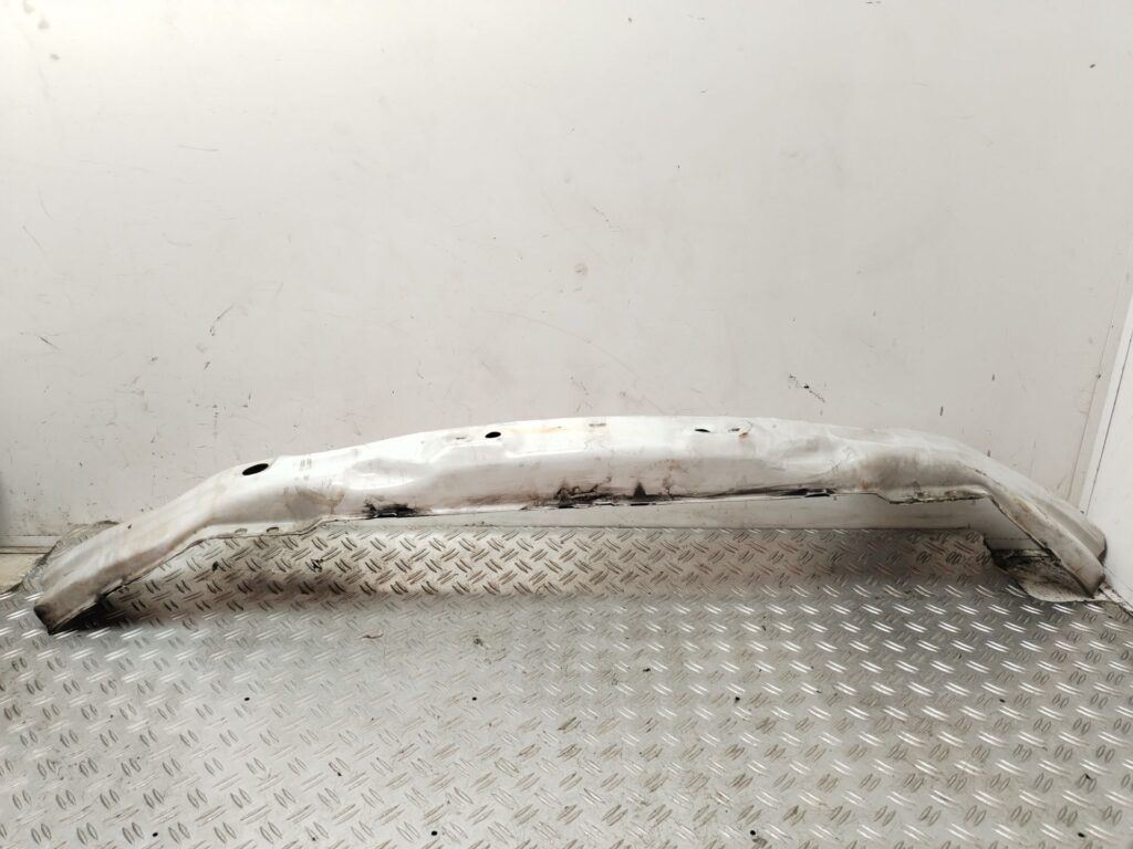 REFUERZO PARAGOLPES DELANTERO 132151