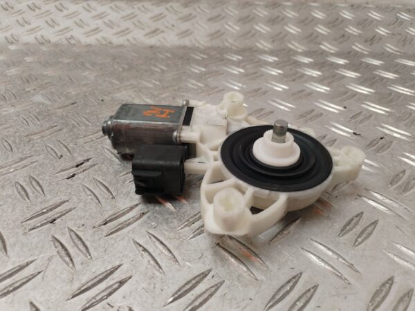 MOTOR ELEVALUNAS DELANTERO IZQUIERDO 131872