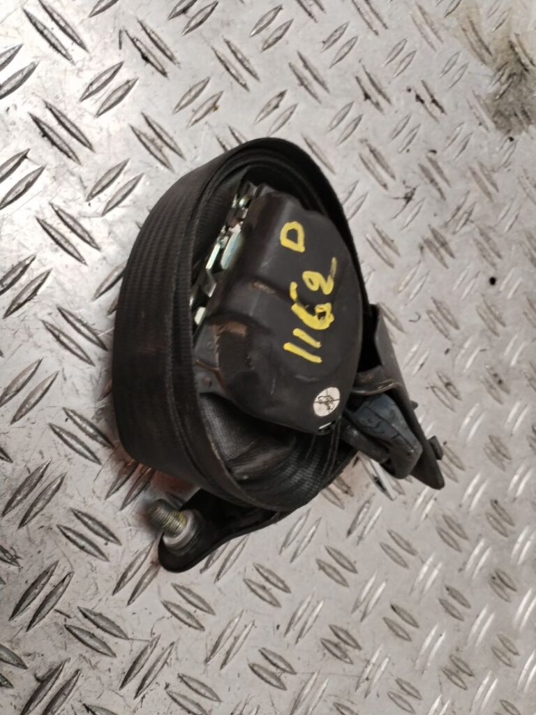 CINTURON SEGURIDAD DELANTERO DERECHO 131474