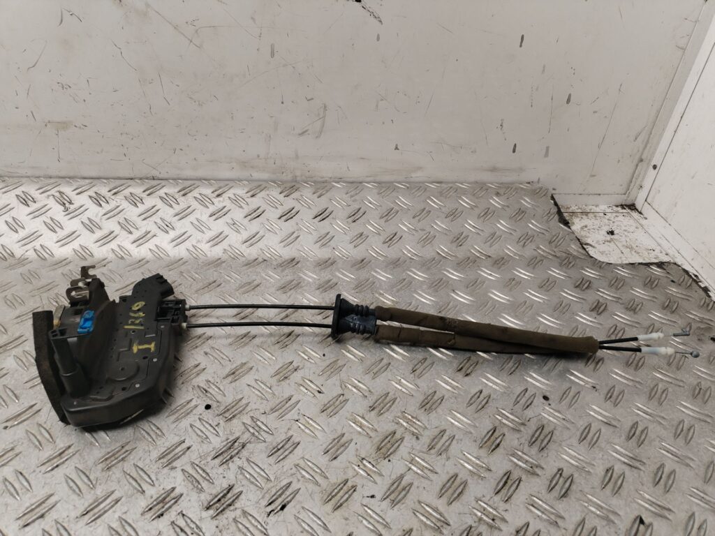 CERRADURA PUERTA DELANTERA IZQUIERDA 132425