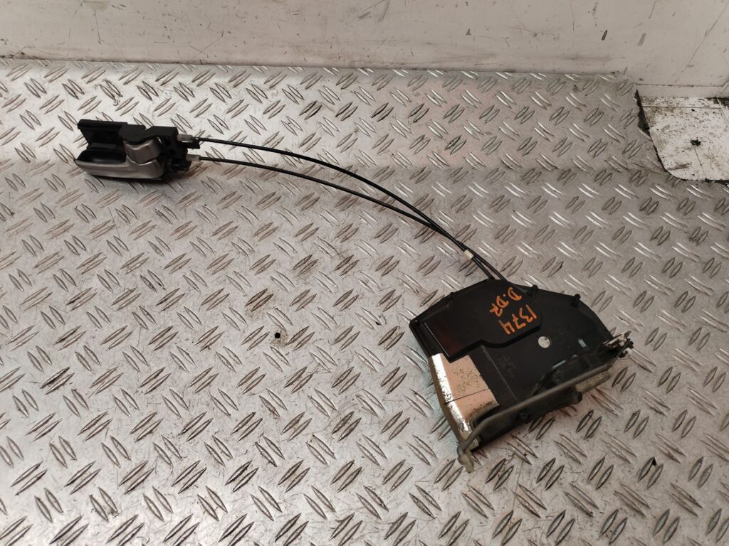 CERRADURA PUERTA DELANTERA DERECHA 132597
