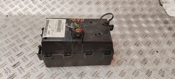 CAJA RELES / FUSIBLES 132316