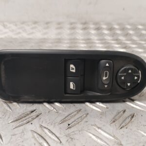 MANDO ELEVALUNAS DELANTERO IZQUIERDO 132366