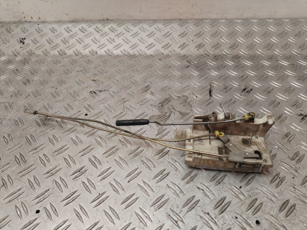 CERRADURA PUERTA DELANTERA IZQUIERDA 131503