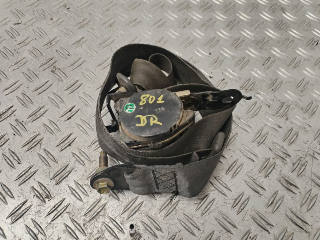 CINTURON SEGURIDAD DELANTERO DERECHO 132132