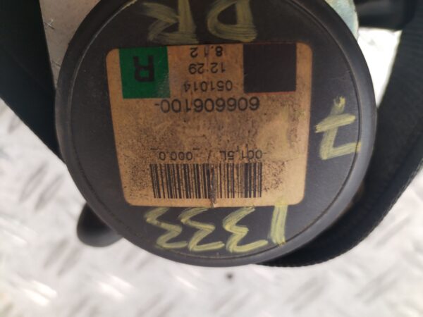 CINTURON SEGURIDAD TRASERO DERECHO 131615