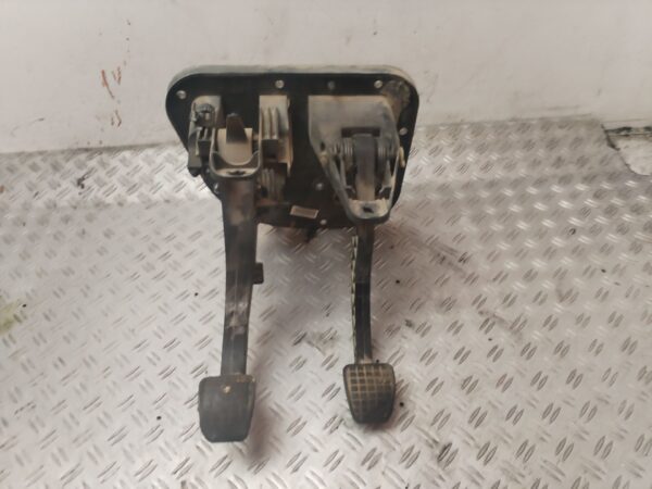 PEDAL FRENO 131253
