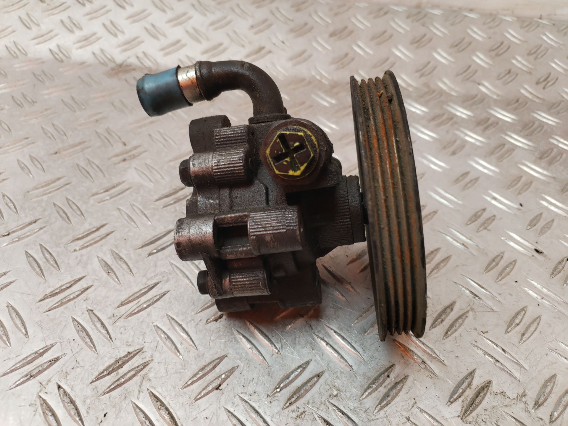 BOMBA DIRECCION 131920