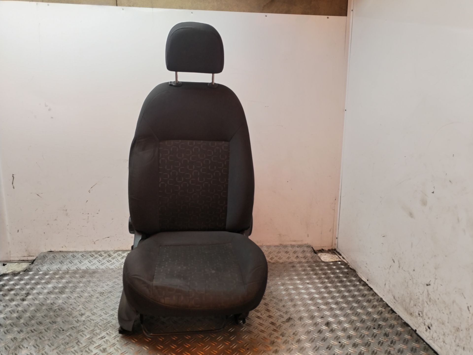 ASIENTO DELANTERO DERECHO 130466