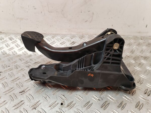 PEDAL FRENO 132547