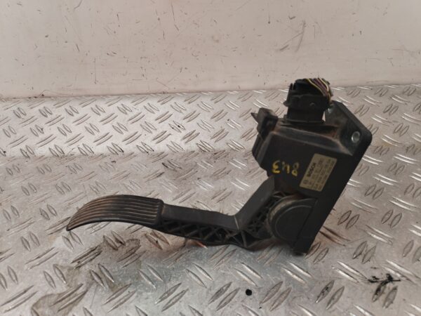 PEDAL ACELERADOR 131499