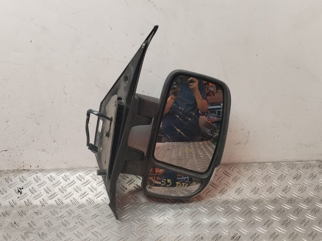 RETROVISOR DERECHO 131604