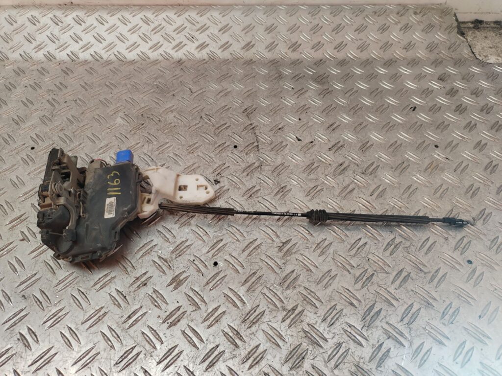 CERRADURA PUERTA TRASERA IZQUIERDA 131817