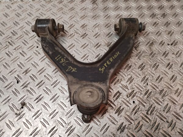 BRAZO SUSPENSION SUPERIOR DELANTERO DERECHO 130880