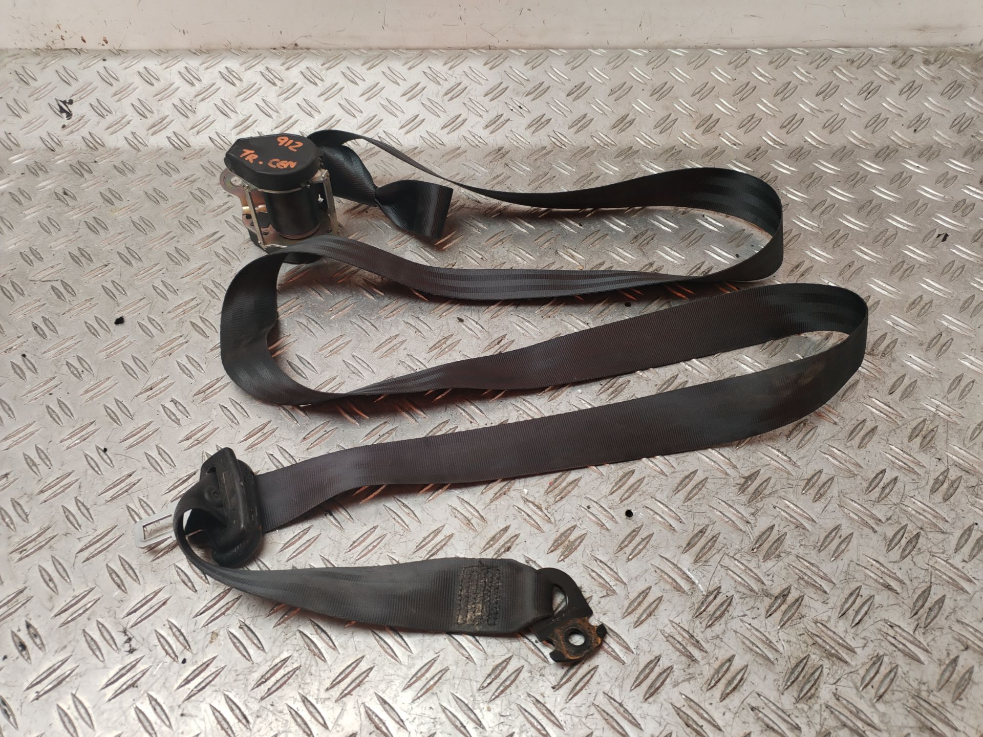 CINTURON SEGURIDAD TRASERO CENTRAL 131869