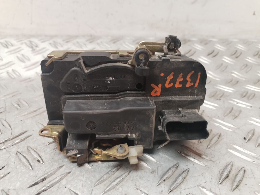 CERRADURA PUERTA DELANTERA DERECHA 132288
