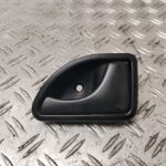 MANETA INTERIOR DELANTERA DERECHA 131772