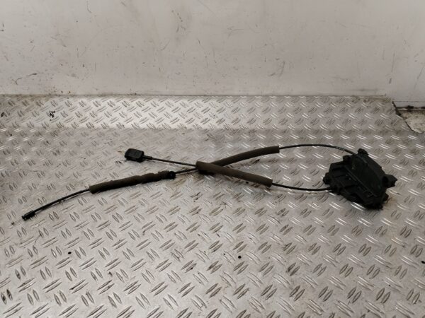 CERRADURA PUERTA DELANTERA DERECHA 131478