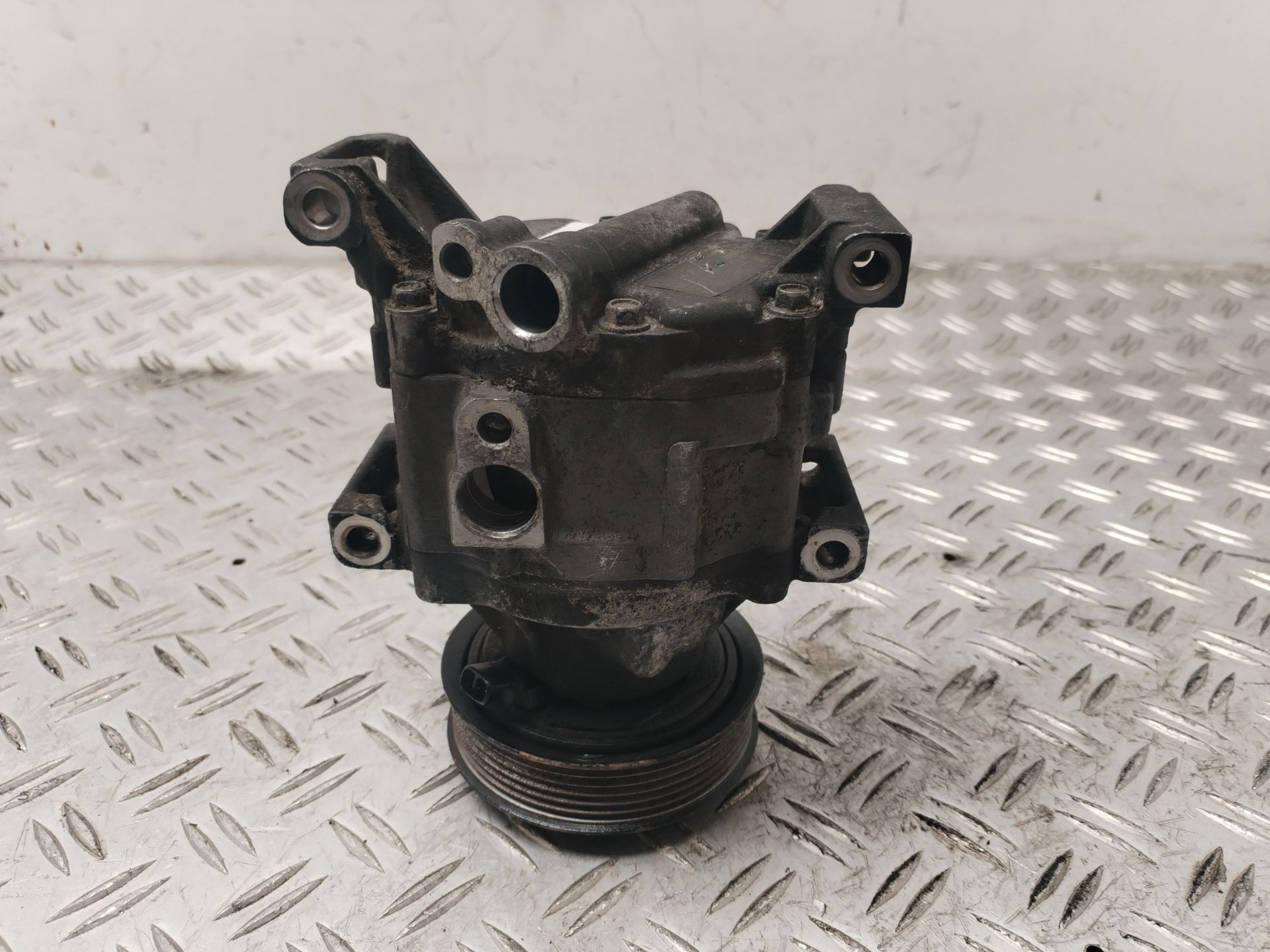 COMPRESOR AIRE ACONDICIONADO 132056