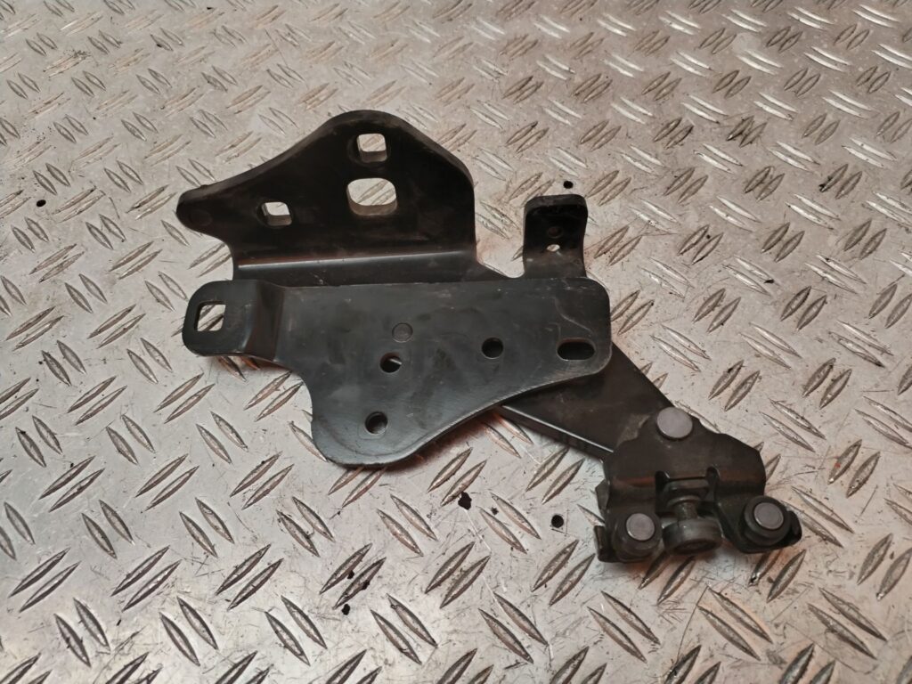 SOPORTE / GUIA PUERTA CORREDERA 131382