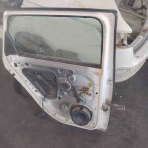 PUERTA TRASERA IZQUIERDA 132466