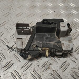 CERRADURA PUERTA DELANTERA DERECHA 132153