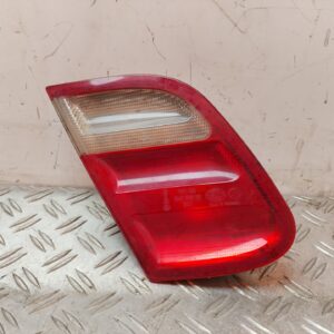 PILOTO TRASERO IZQUIERDO INTERIOR 131946