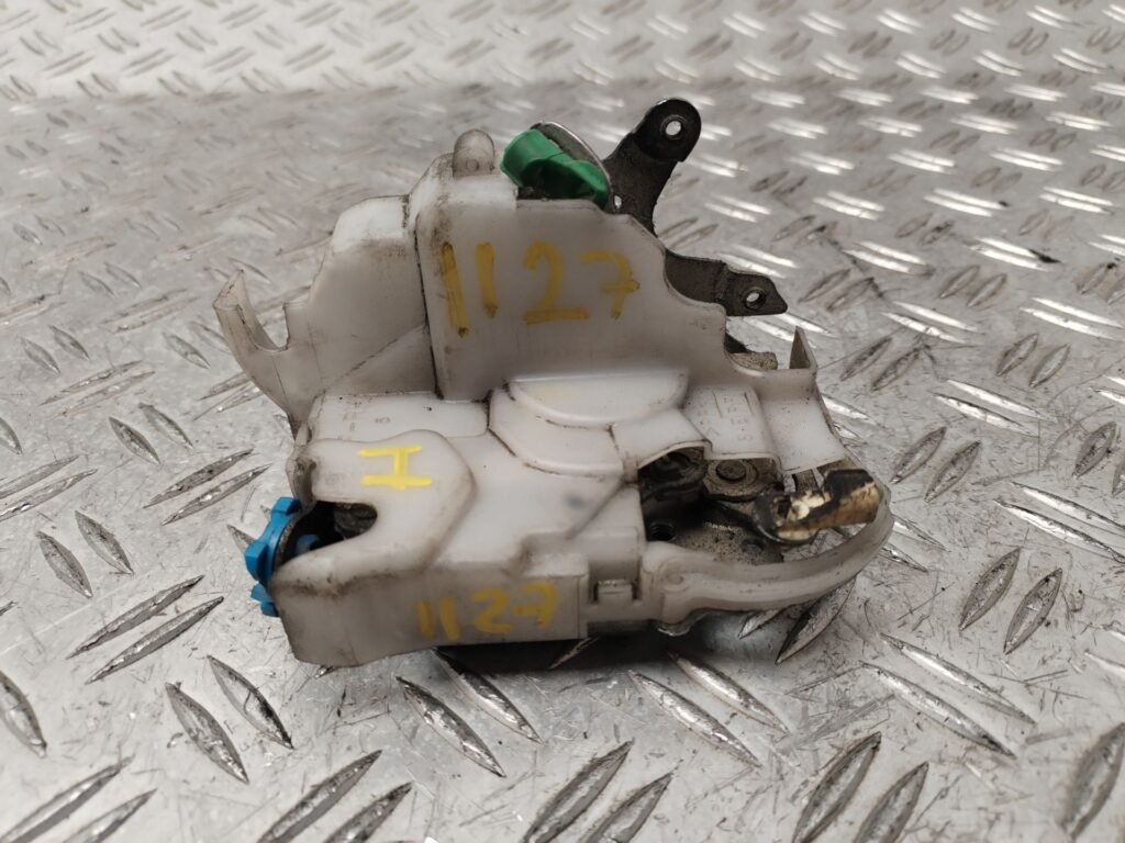 CERRADURA PUERTA DELANTERA DERECHA 131766