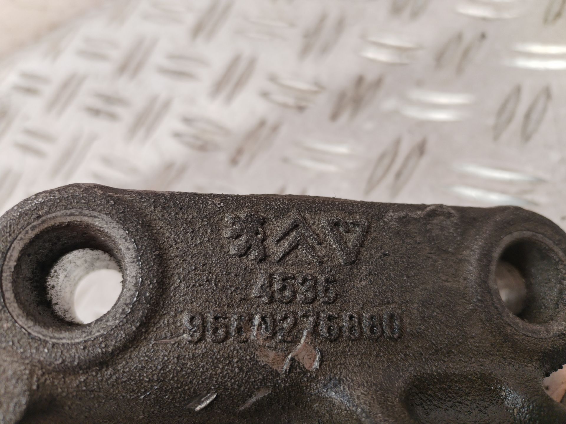 SOPORTE MOTOR 130440