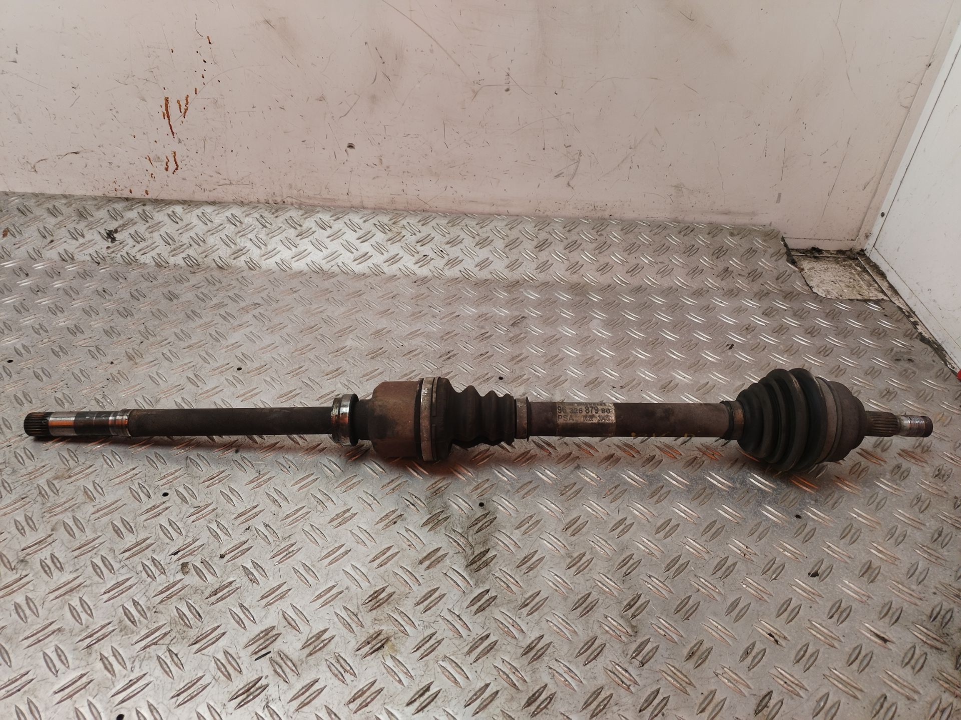 TRANSMISION DELANTERA DERECHA 131214