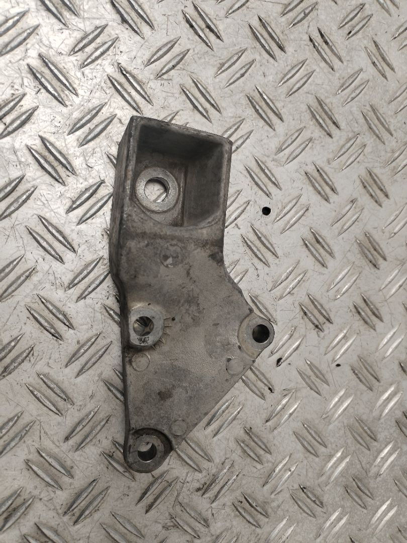 SOPORTE MOTOR 132296