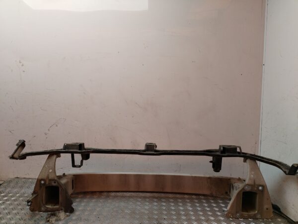 REFUERZO PARAGOLPES DELANTERO 131458