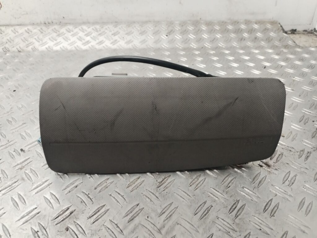 AIRBAG DELANTERO DERECHO 131277