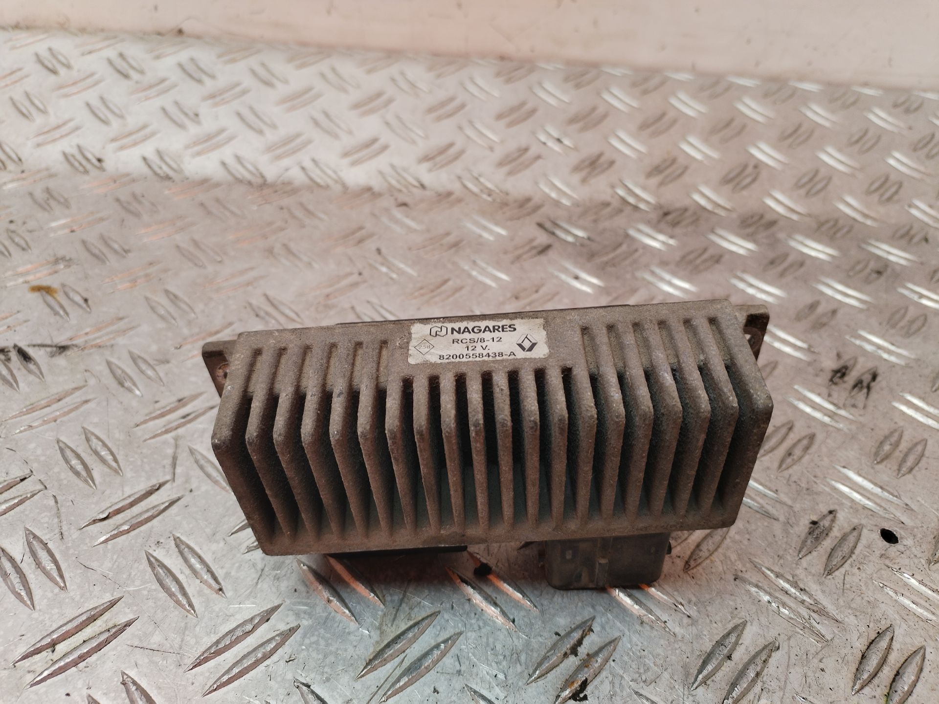 CAJA PRECALENTAMIENTO 131548