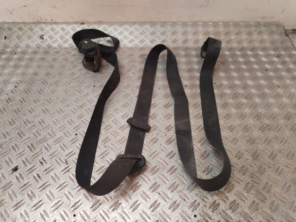 CINTURON SEGURIDAD DELANTERO DERECHO 131740
