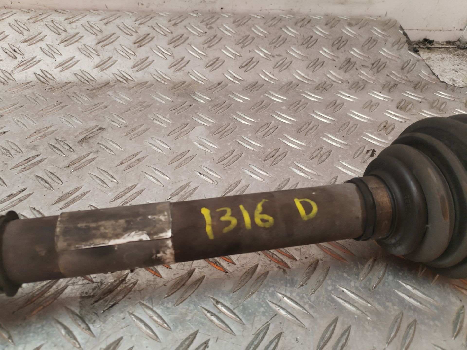 TRANSMISION DELANTERA DERECHA 131214