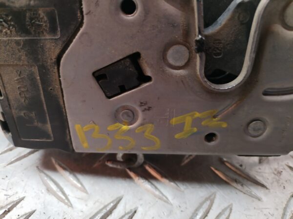 CERRADURA PUERTA DELANTERA IZQUIERDA 131470