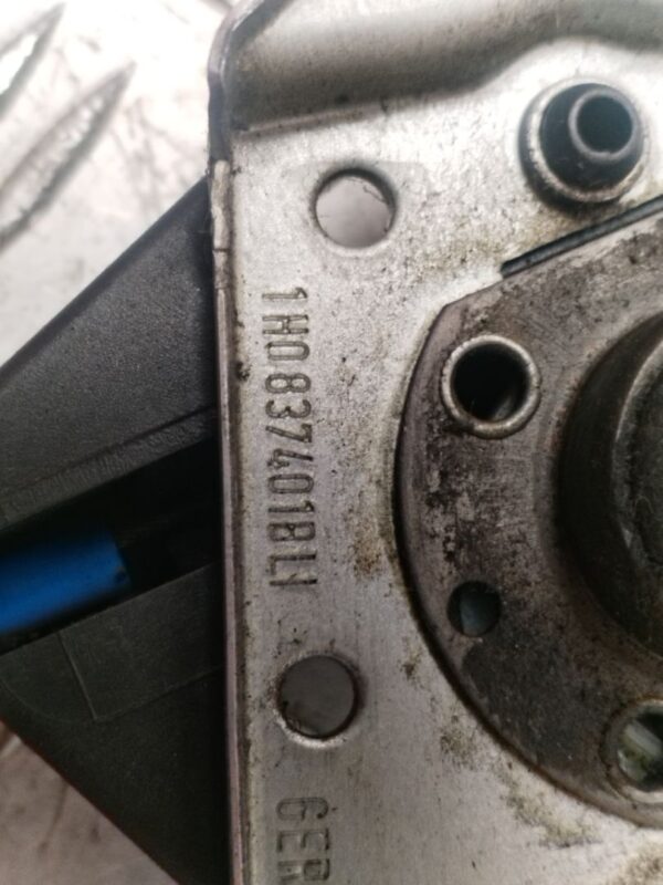 ELEVALUNAS DELANTERO DERECHO 132642