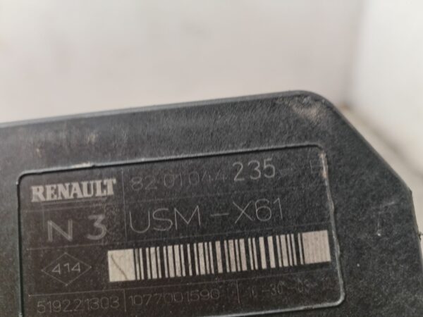 CAJA RELES / FUSIBLES 131783