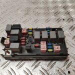 CAJA RELES / FUSIBLES 131799