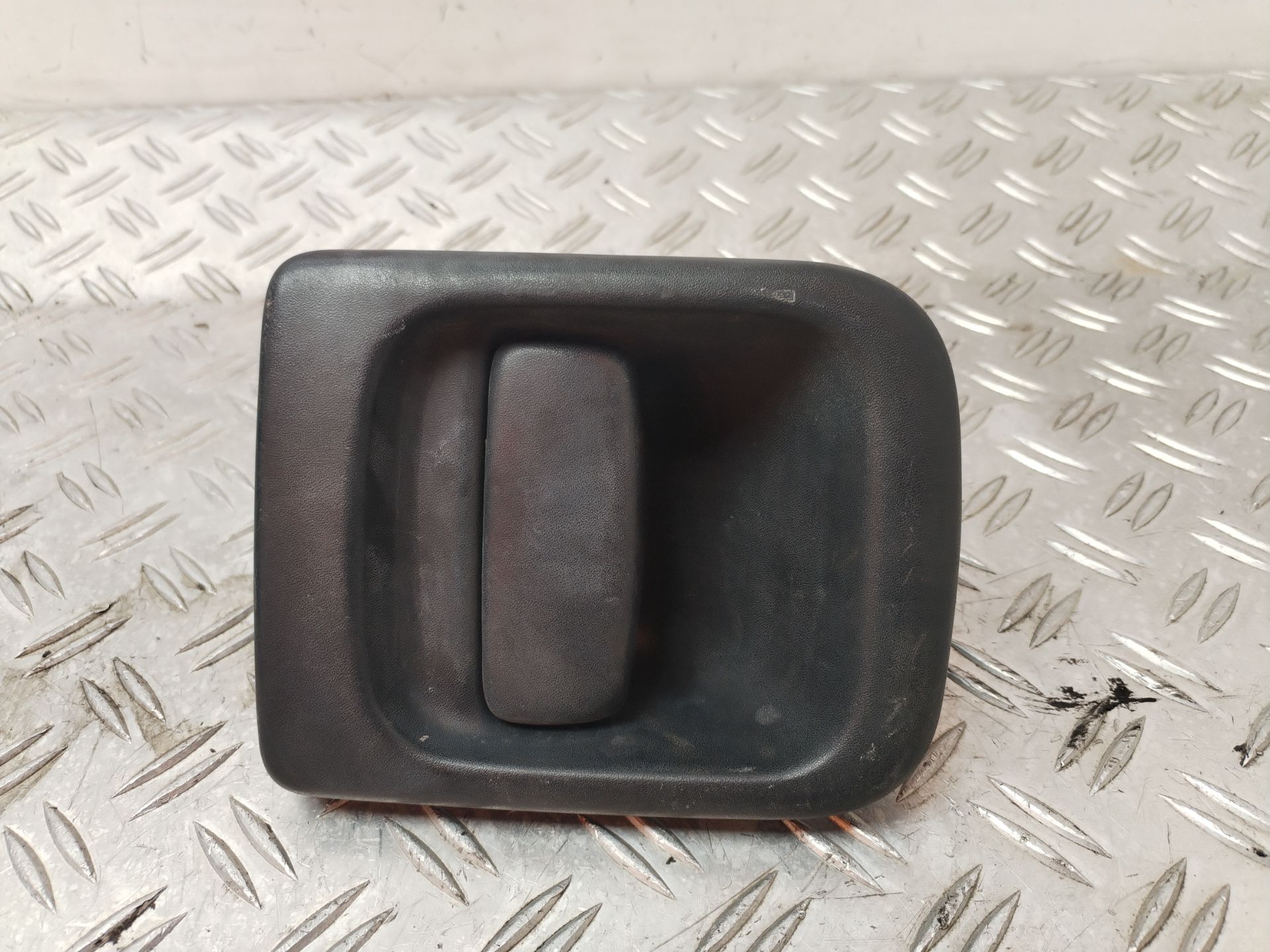 MANETA EXTERIOR DELANTERA IZQUIERDA 131494