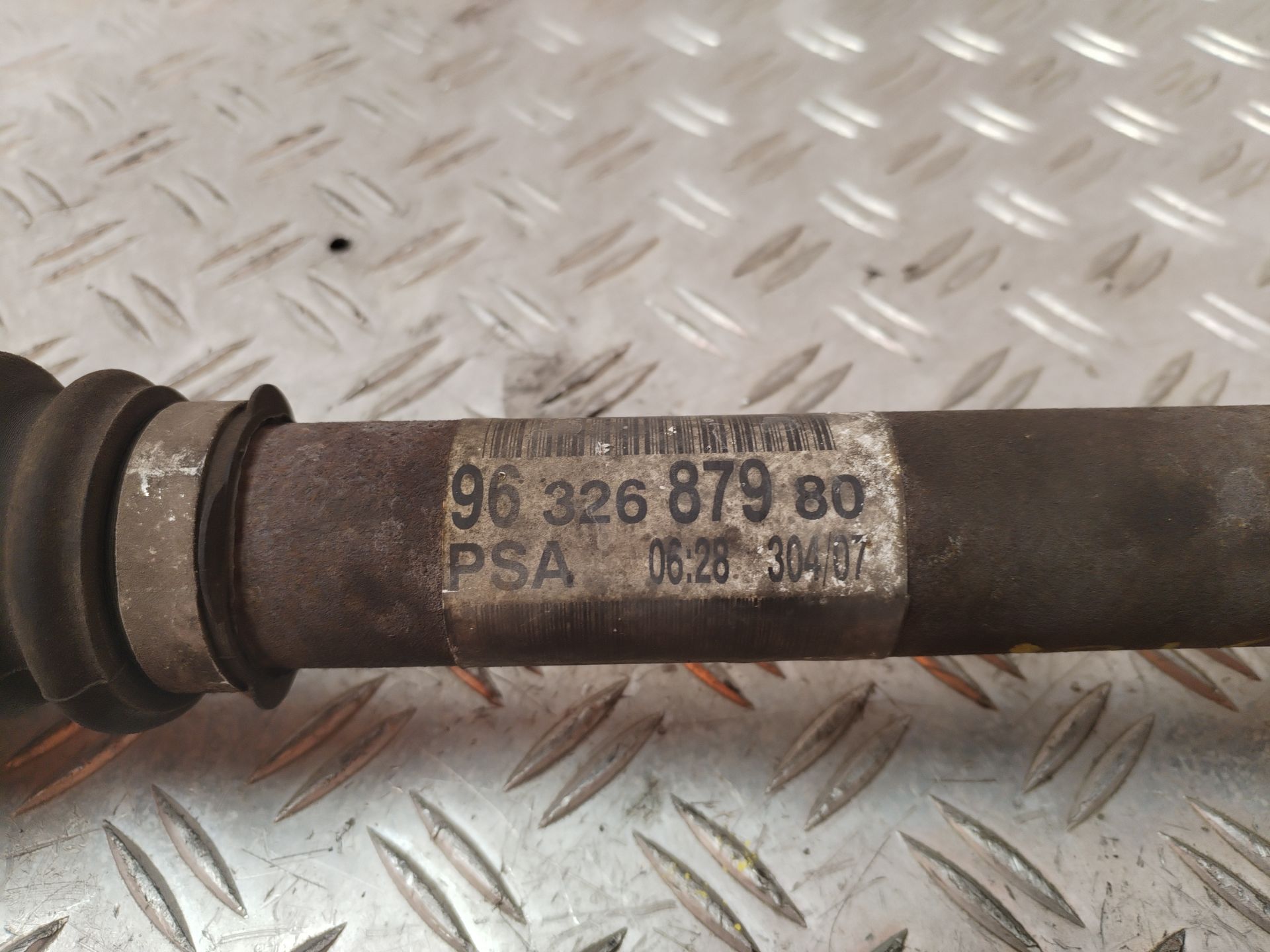 TRANSMISION DELANTERA DERECHA 131214