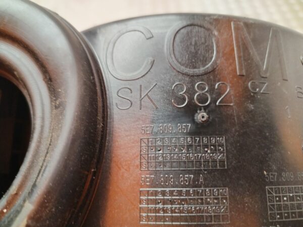 TAPA EXTERIOR COMBUSTIBLE 131921