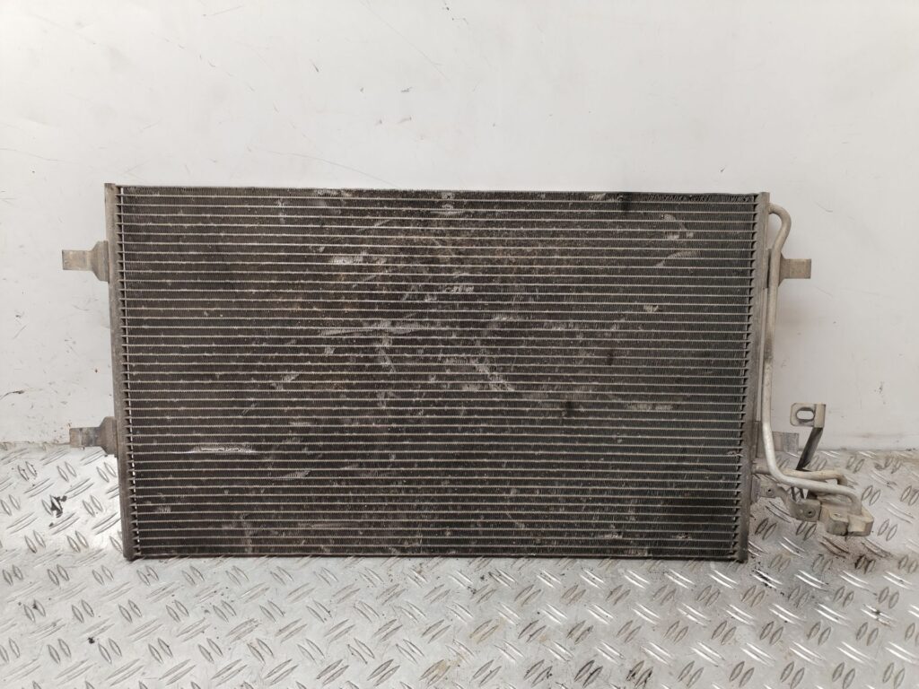 CONDENSADOR / RADIADOR AIRE ACONDICIONADO 131593