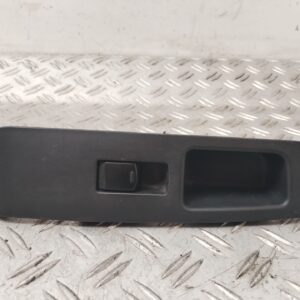 MANDO ELEVALUNAS DELANTERO DERECHO 132266