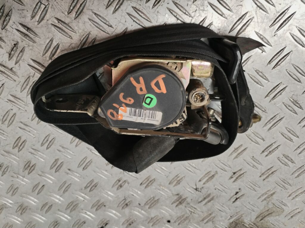 CINTURON SEGURIDAD DELANTERO DERECHO 131512