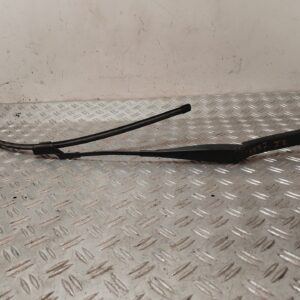 BRAZO LIMPIA DELANTERO IZQUIERDO 131685