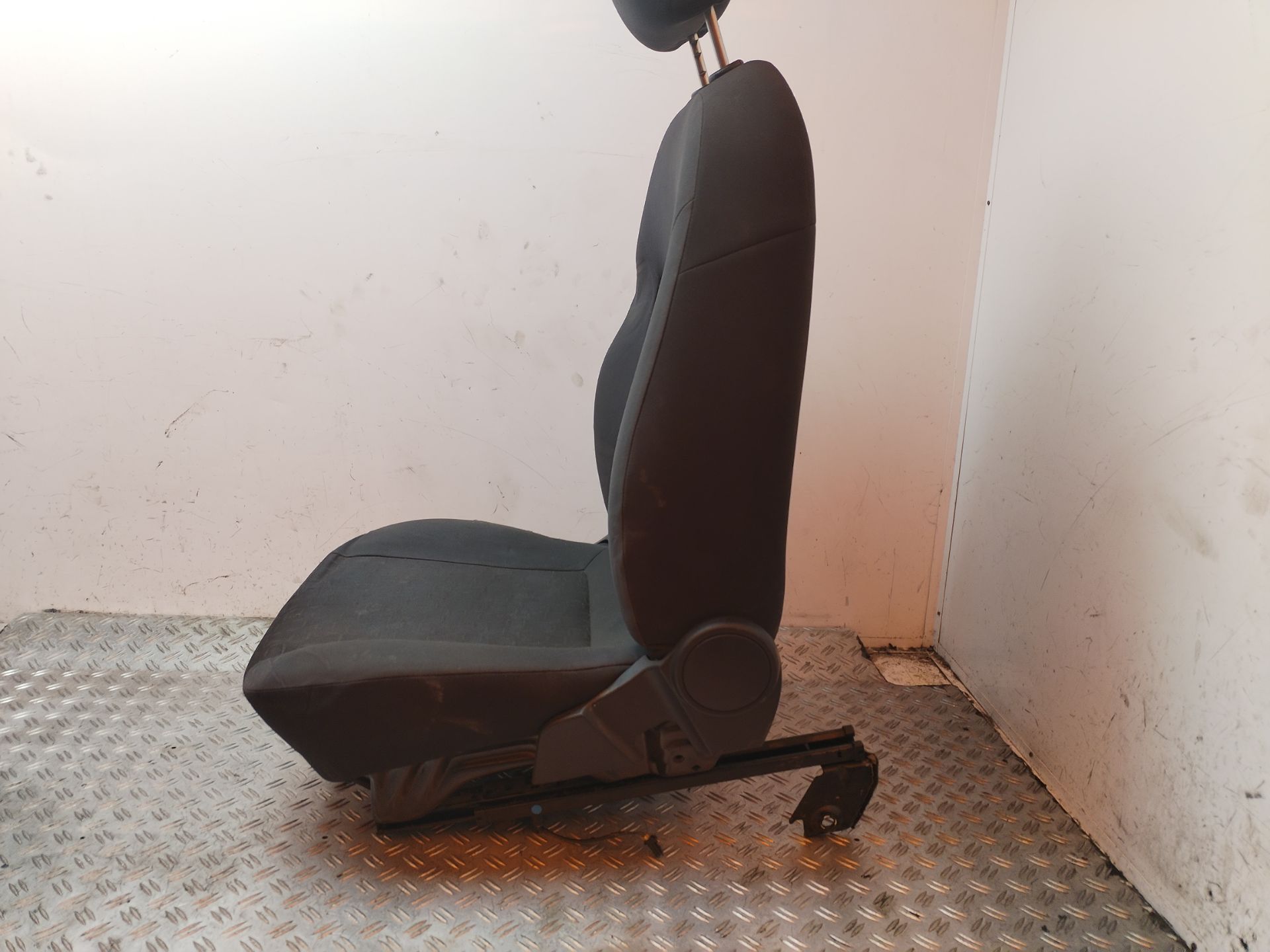 ASIENTO DELANTERO DERECHO 130466
